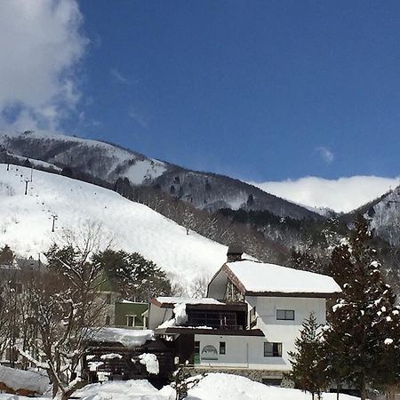 Hakuba Landmark Happo Lodge Exterior photo